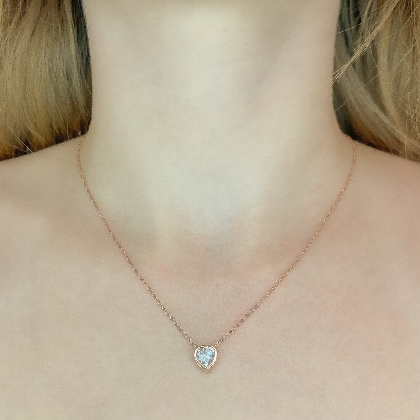 Paauksuota širdutė su grandinėle