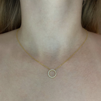 Sidabrinis auksuotas apvalus pakabukas su cirkoniu ir grandinėle