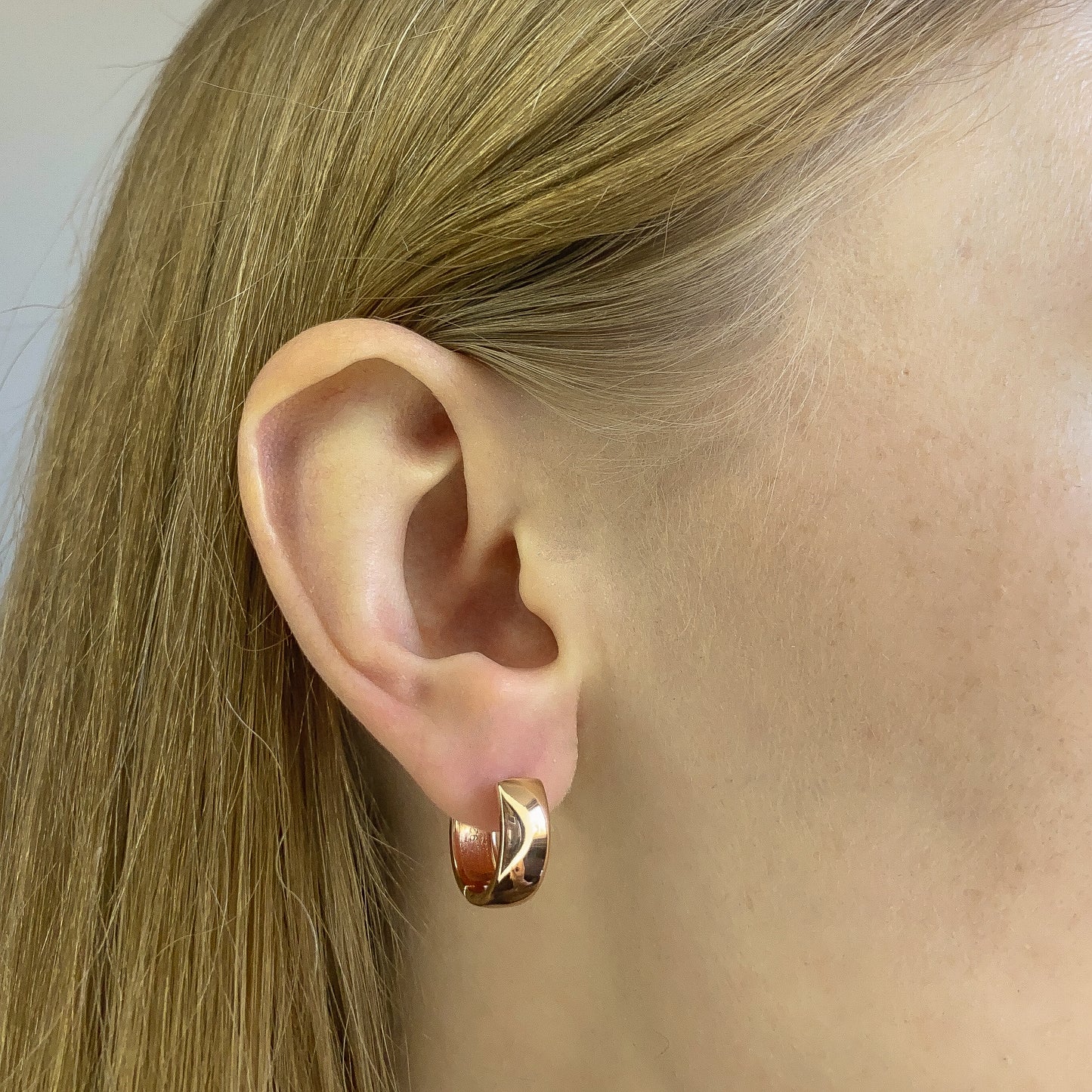 Sidabrinės paauksuotos plačios rinkutės