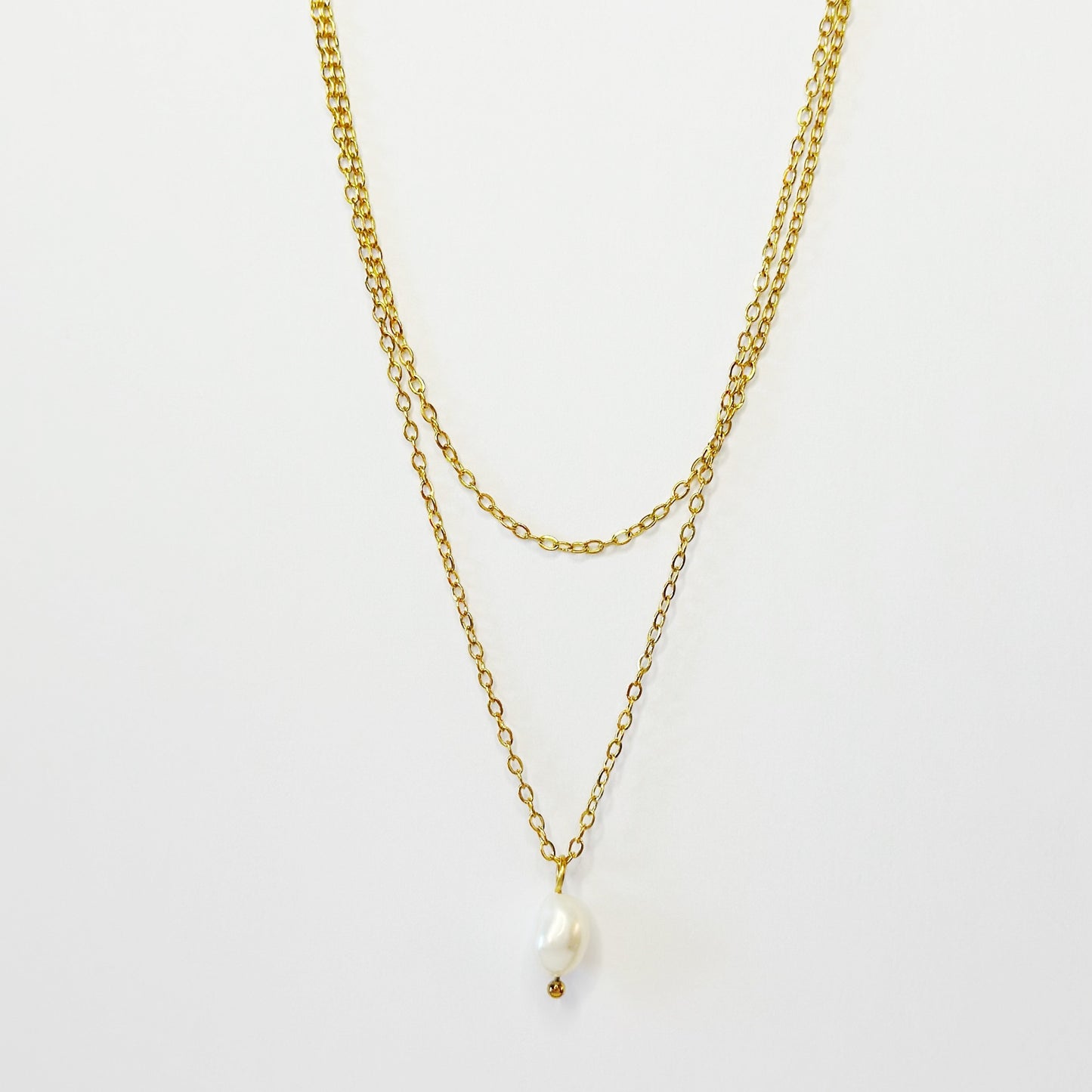 Auksuota dviguba grandinėlė su tikru perlu