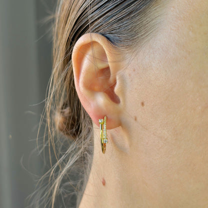 Sidabriniai auskarai su cirkoniais