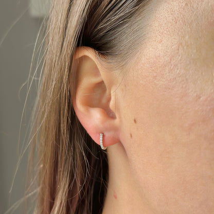 Sidabriniai auskarai su cirkoniais