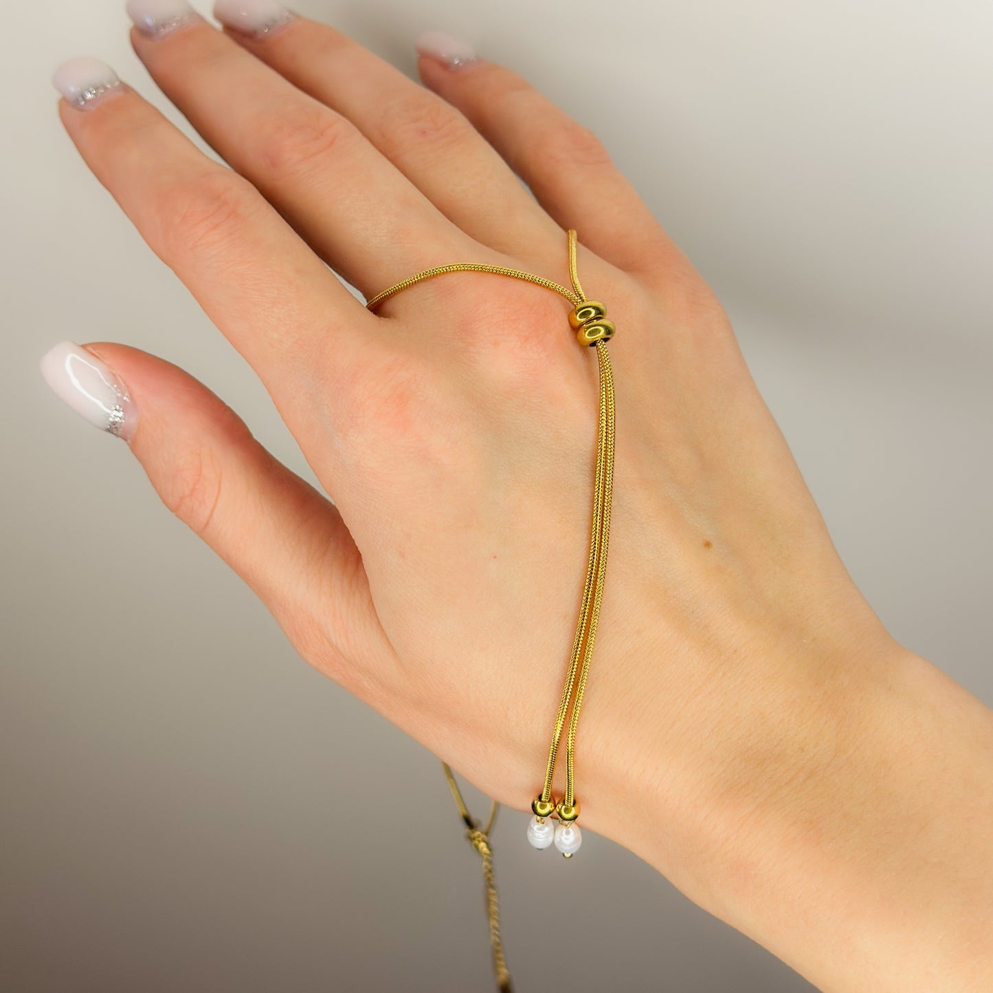 Koljė su tikrais perlais