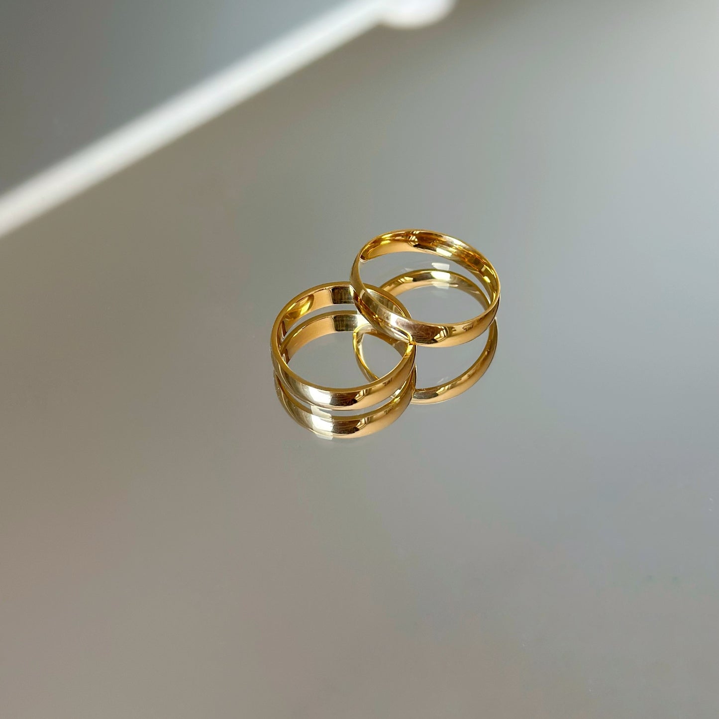 Klasikinis 4mm auksuotas žiedas