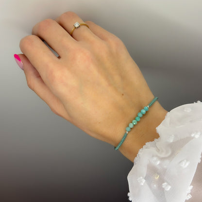 Siūlo apyrankė su amazonito akmenukais