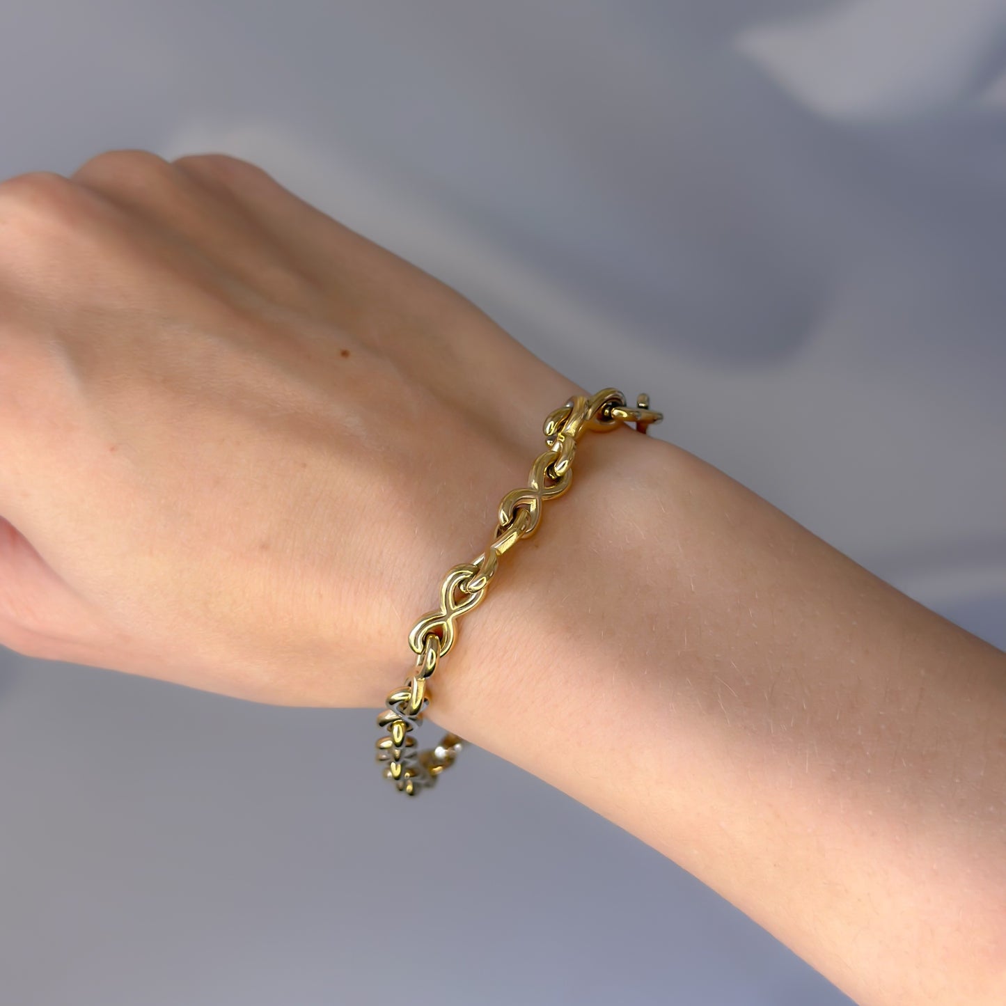 Auksuota apyrankė "Begalybė"