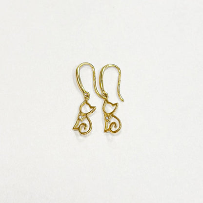 Sidabriniai auksuoti kabantys katinėliai su cirkoniu