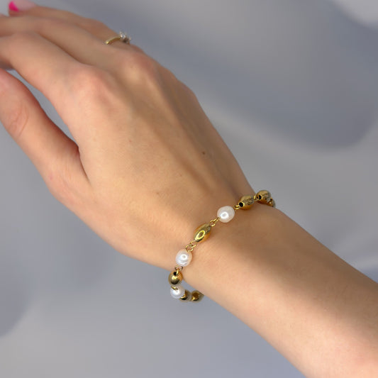 Auksuota apyrankė su tikrais perlais