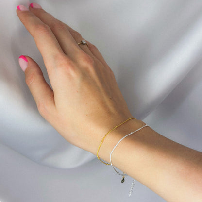 Sidabrinė minimalistinio stiliaus apyrankė su burbuliukais