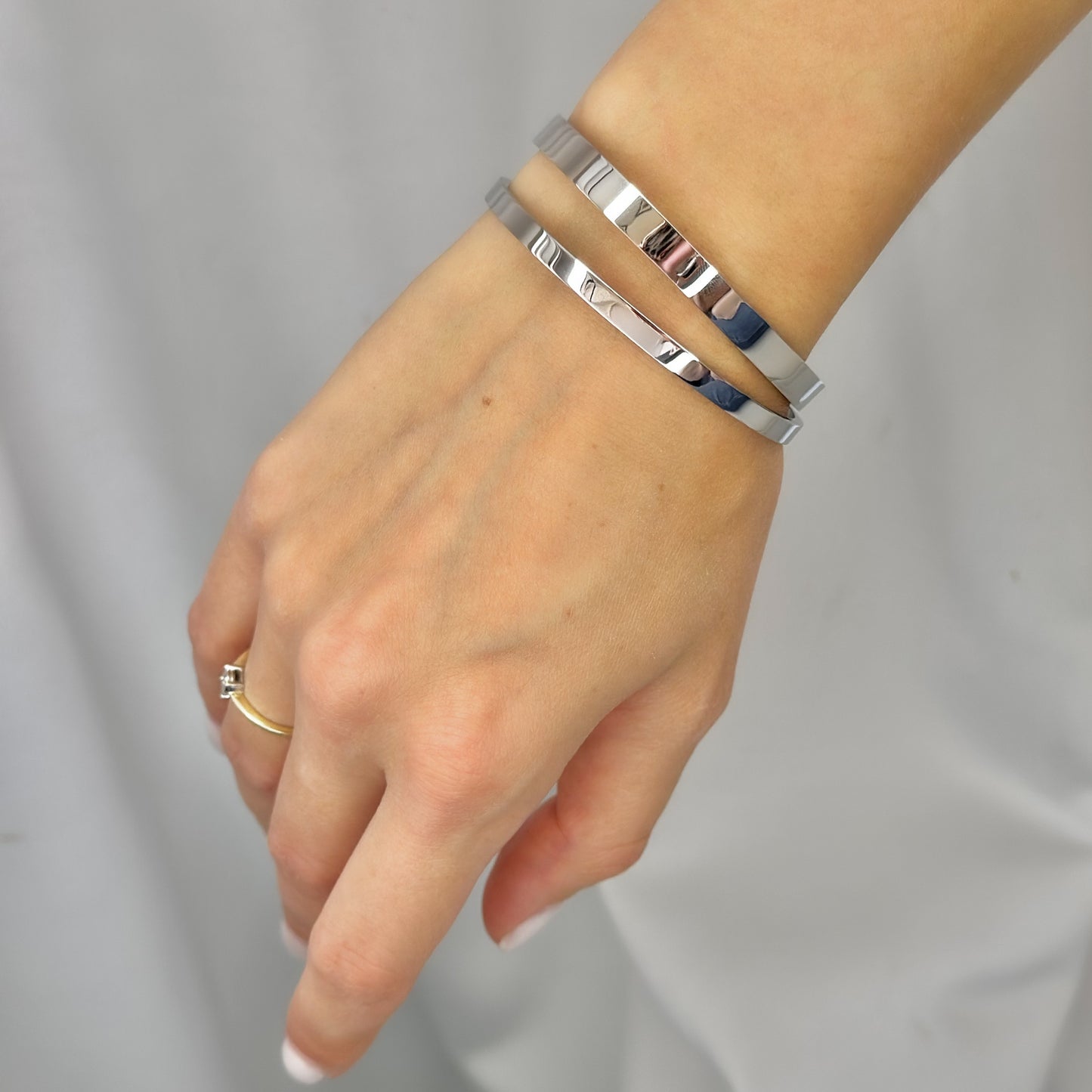 Hera – plieninė apyrankė (4 mm / 6 mm)