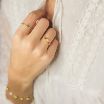 Sidabrinis auksuotas žiedas su cirkonio akute