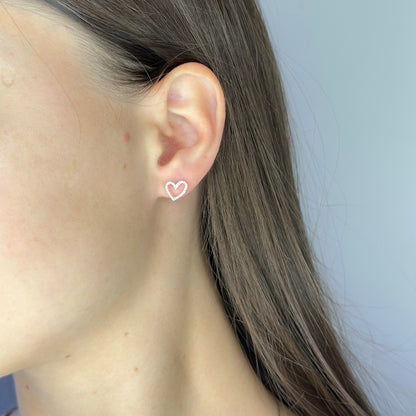 Sidabrinės širdutės su cirkoniu