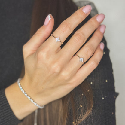 Sidabrinis rodžiuotas žiedas "Keturlapis dobilas" su cirkoniu