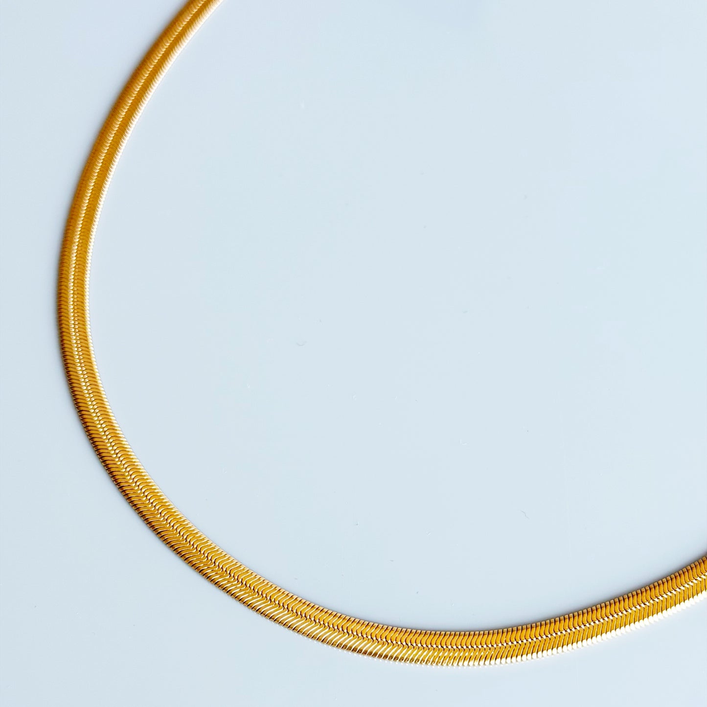 2-5mm pločio auksuota grandinėlė "Flat chain"