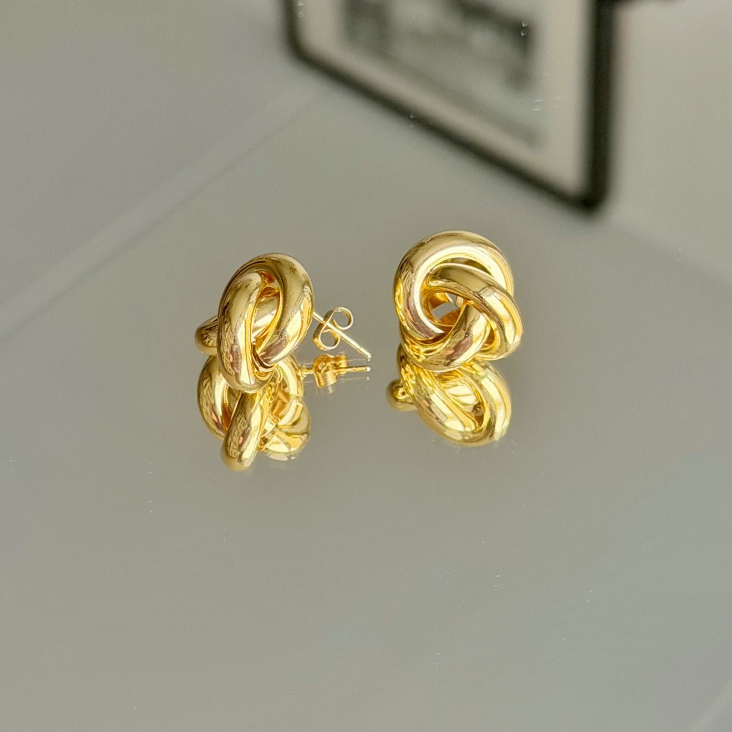 Auksuoti auskarai „Eterna“