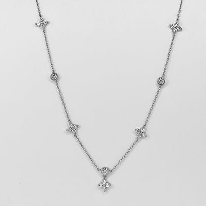 Sidabrinis pakabukas "Gėlytės" su cirkoniais ir grandinėle