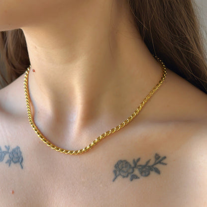 Auksuota grandinėlė „Karališko pynimo“