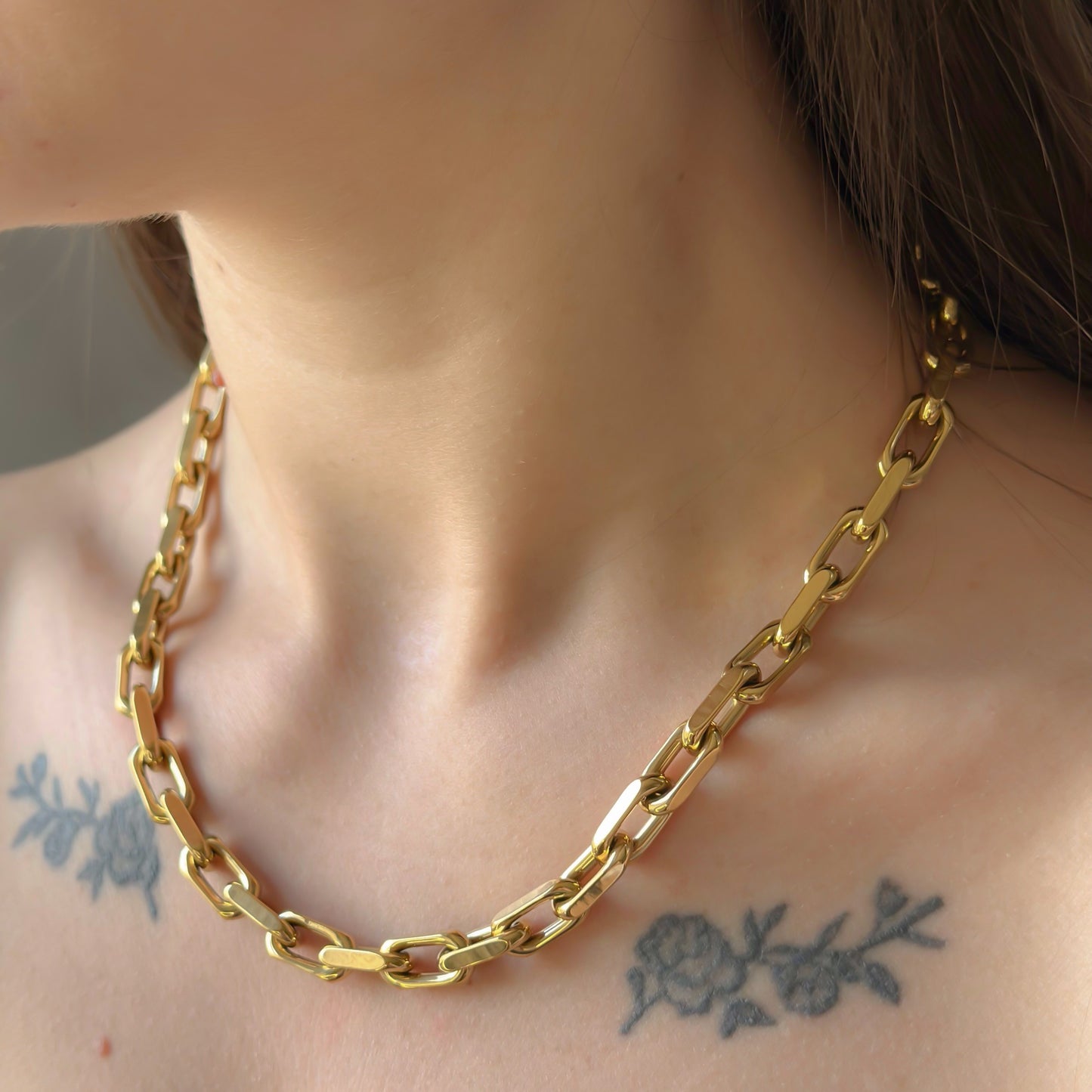 Masyvi auksuota grandinėlė