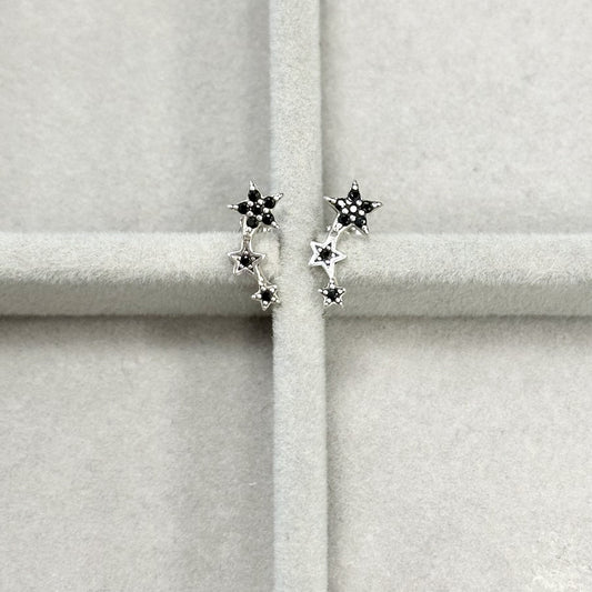 Sidabrinės žvaigždutės su juodais cirkoniais