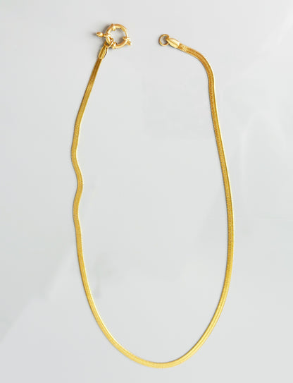42cm auksuota grandinėlė "Flat chain"