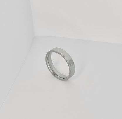 4 mm žiedas poliruotu paviršiumi