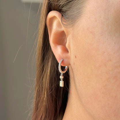 Sidabrinės rinkutės su kabančiais cirkoniais