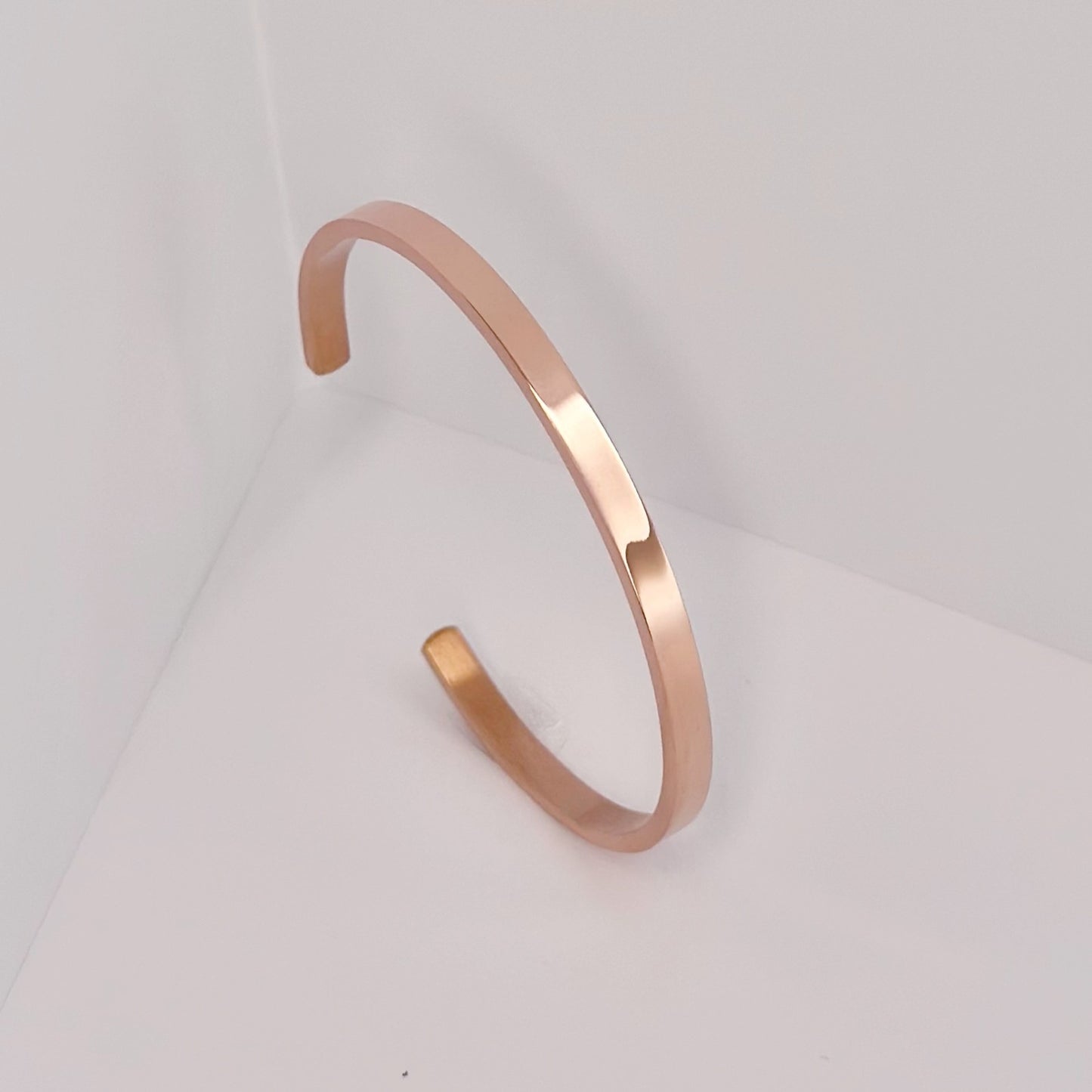 Hera – paauksuota plieninė apyrankė (4 mm / 6 mm)