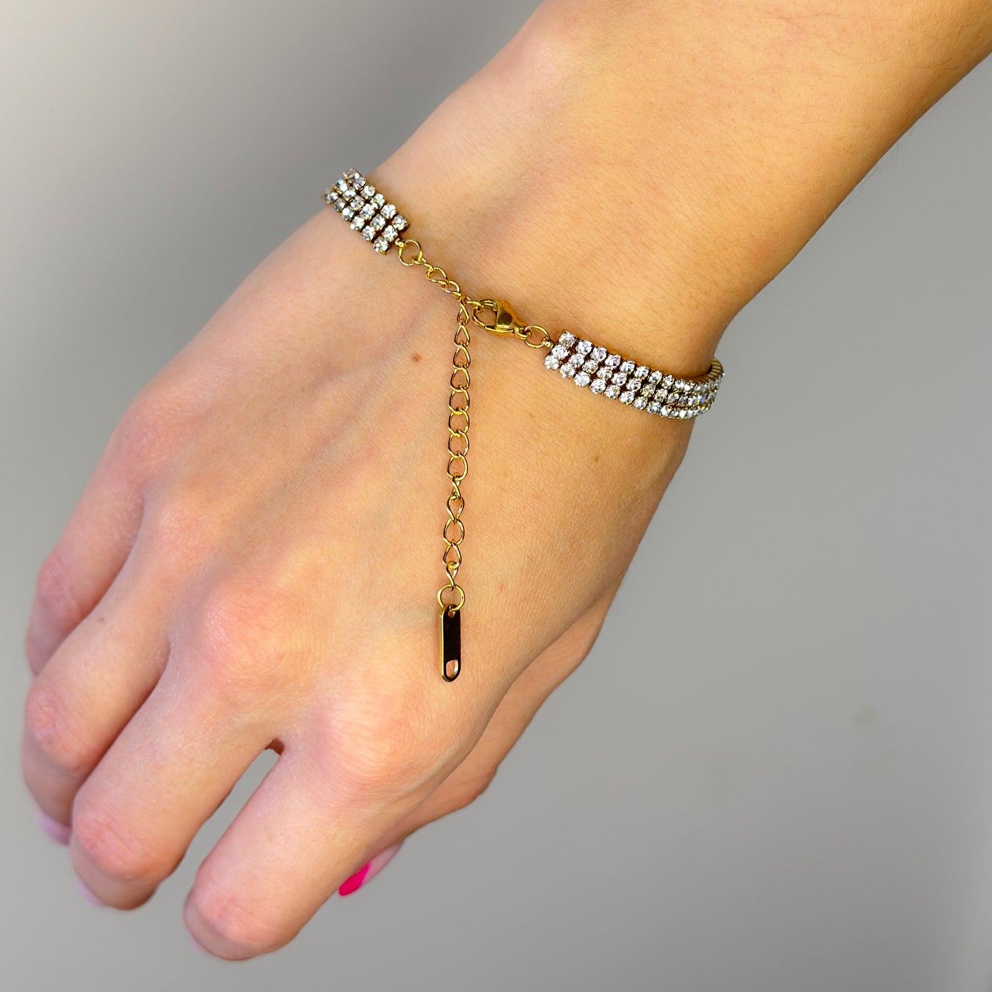 Auksuota triguba apyrankė Tennis