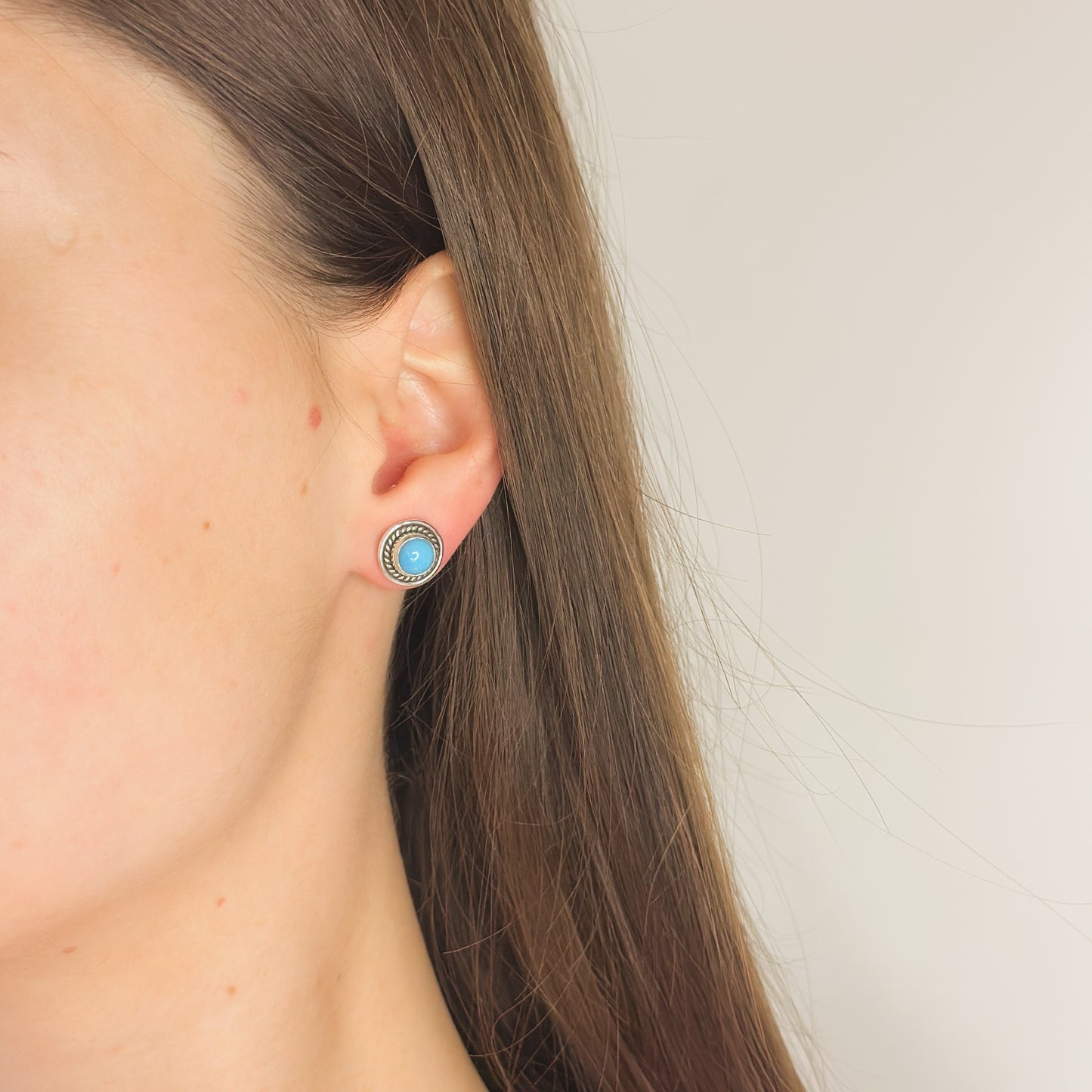 Sidabriniai auskarai su turkio akmeniu