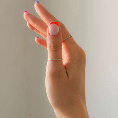Sidabrinis rodžiuotas 1mm žiedas