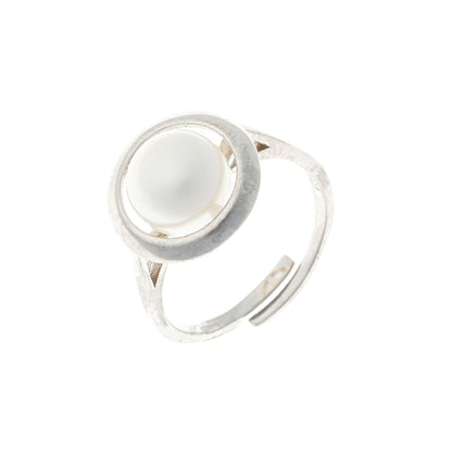 Sidabrinis rodžiuotas reguliuojamo dydžio žiedas su tikru perlu