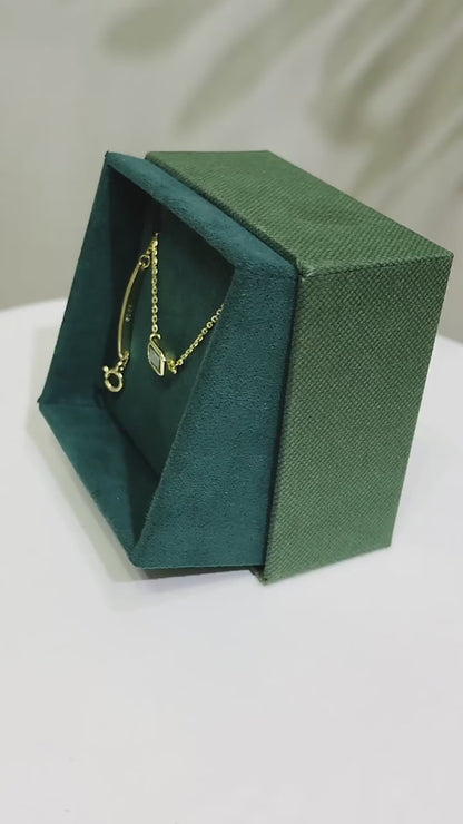 Sidabrinė auksuota apyrankė su smaragdo spalvos cirkoniu