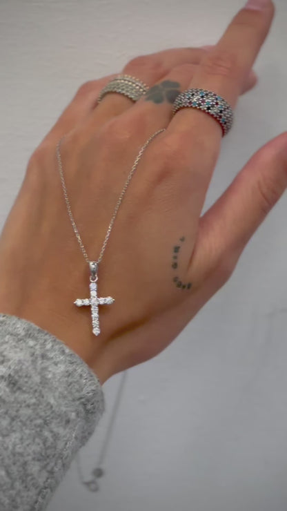 Sidabrinis kryželis su grandinėle