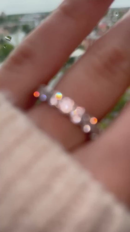 Sidabrinis rodžiuotas 3mm žiedas su cirkonio akutėmis